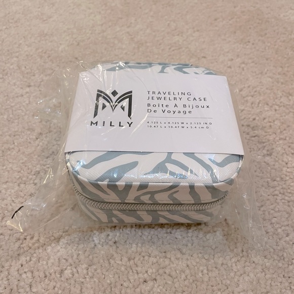 Milly Traveling Jewelry Case & Organizer - Picture 4 of 5